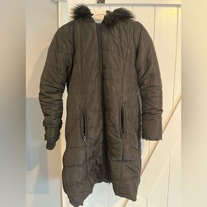 Motherhood Maternity Black Puffer Coat with Fur Trim